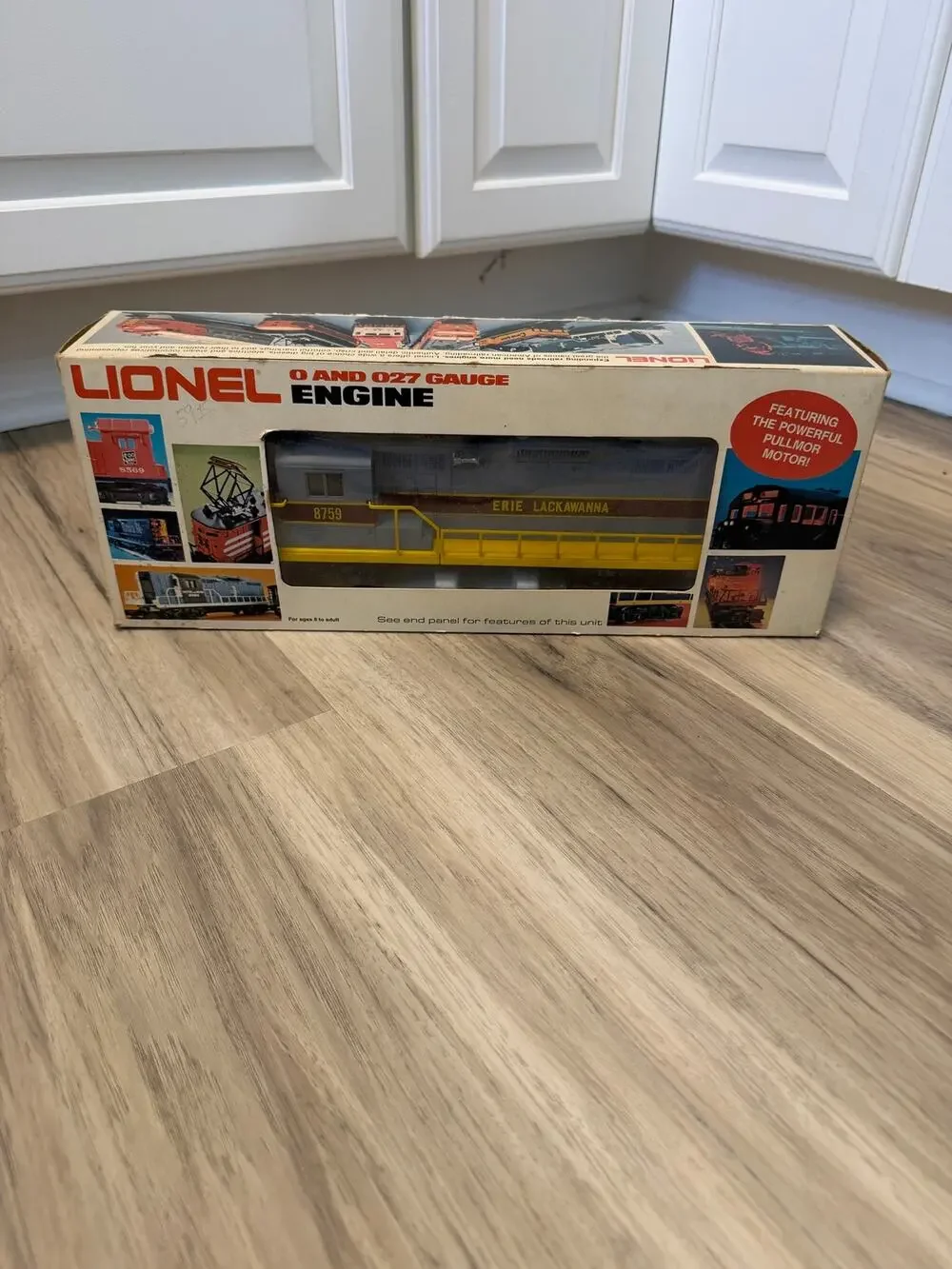 Lionel 6-8759 O Gauge Erie Lackawanna GP-9 Diesel Locomotive #8759